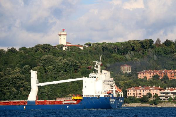 6 yıl sonra bir ilk: Boğazdan böyle geçti! - Resim: 4