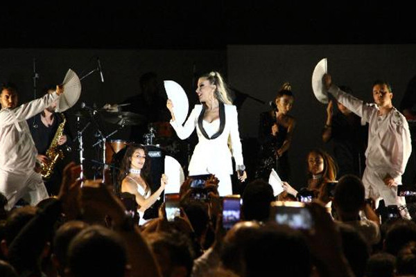 İrem Derici: Bir troll olarak dünyaya geldim - Resim: 4