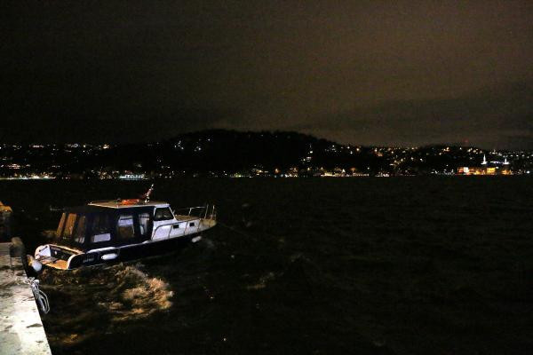 İstanbul Boğazı gemi trafiğine kapatıldı! - Resim: 4