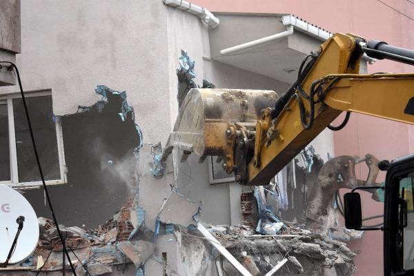 Polise çok direndi ama olanları engelleyemedi! - Resim: 3