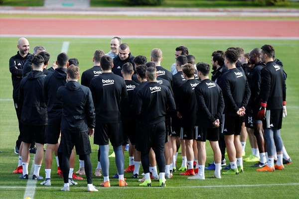 Burak Yılmaz, Beşiktaş'ta ilk antrenmana çıktı! İşte transferin maliyeti - Resim: 4