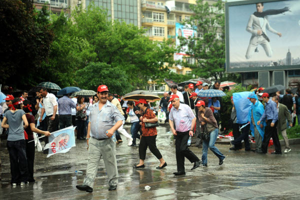 CHP mitingini yağmur vurdu - Resim: 1