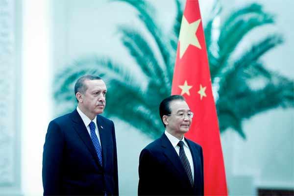 Çin'de güldüren protokol hatası - Resim: 1