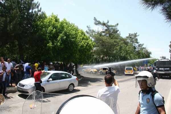 Memur eylemi savaş alanına döndü - Resim: 4