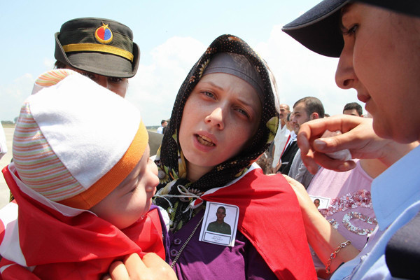 Şehidi oğlu karşıladı - Resim: 3