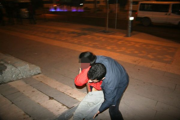 Dilence çocuklara polis şoku! - Resim: 1