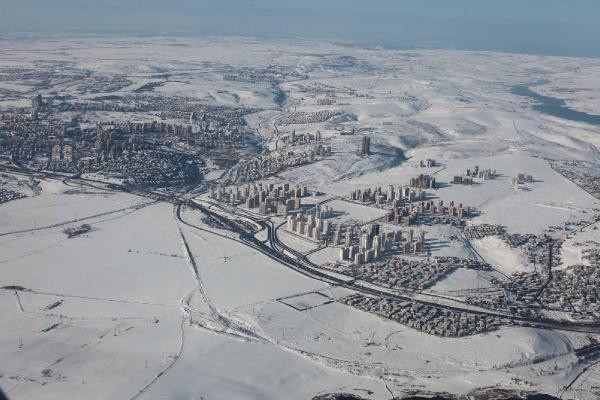 Karlı İstanbul gökyüzünden böyle görünüyor! - Resim: 2
