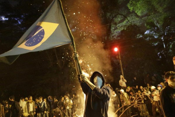 Brezilya'daki direniş Türkiye'dekinin aynısı - Resim: 1