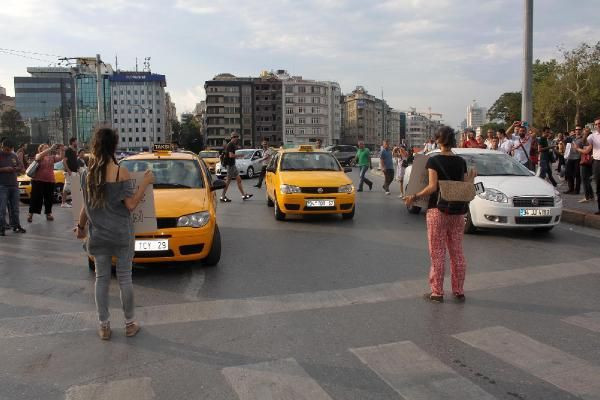 Anmaya tepki gösteren taksiciye dayak  - Resim: 1