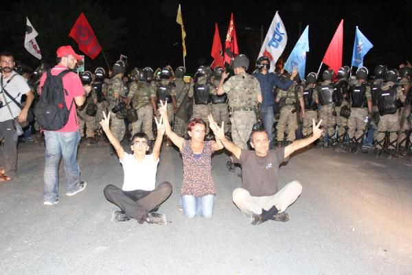 Hatay sokakları karıştı - Resim: 4