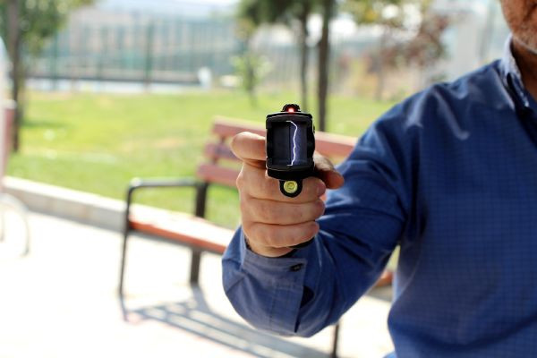 İşte polisin yeni elektroşok silahı - Resim: 3