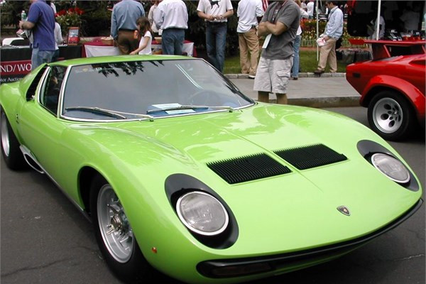 Tüm zamanların en güçlü spor arabaları - Resim: 2