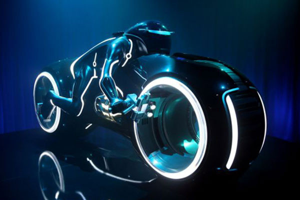 Lotus'un ilk motoruna ünlü tasarımcı imzası! - Resim: 3