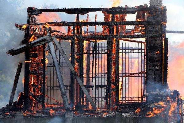 İstanbul'da korkutan yangın - Resim: 4