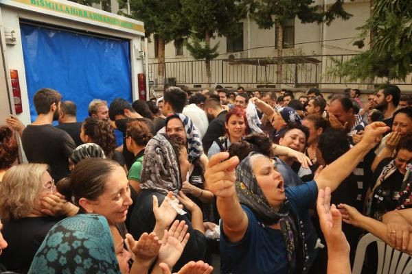 Davul zurnalı cenaze anne de oynadı - Resim: 3