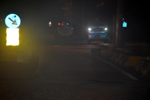 Yol kapatan göstericiler polise ateş açtı! - Resim: 4