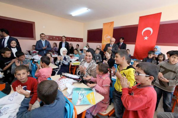 Emine Erdoğan'ı ağlatan dua - Resim: 1