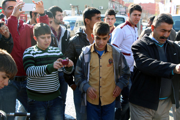 Buldukları inekleri sokakta kesiyorlar! - Resim: 4