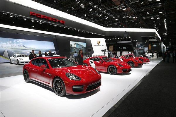 Yeni yılın otomobilleri görücüye çıktı - Resim: 2