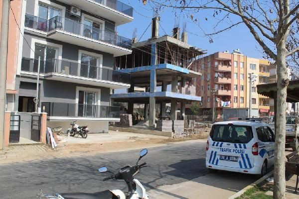 İzmir'de asansör kabininde feci kaza - Resim: 3