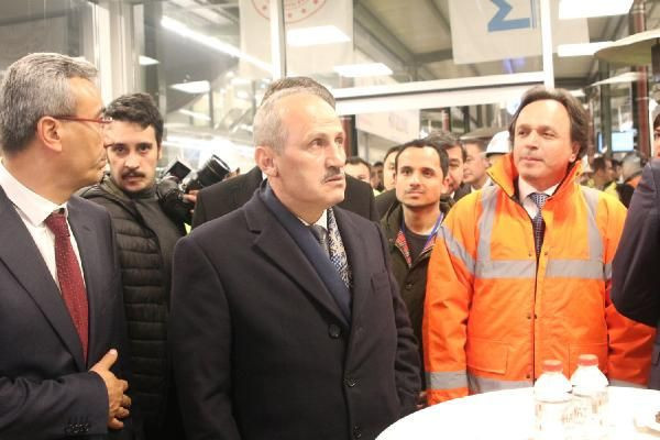 Bakan Turhan Yüksek Hızlı Trenin test sürüşünü yaptı - Resim: 2