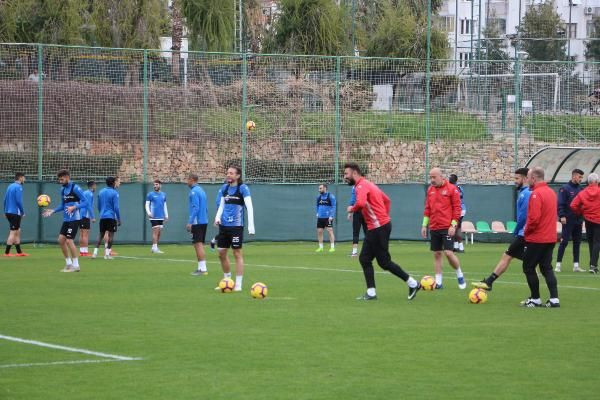 Sergen Yalçın: Hedef vermek yerine önümüzdeki maçı kazanmak istiyoruz - Resim: 1