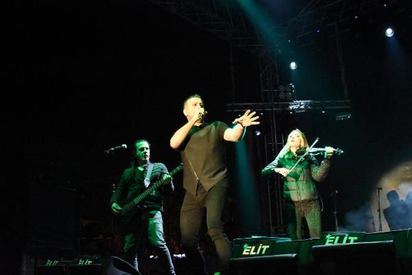 Haluk Levent'ten katledilen 50 Müslüman için anlamlı hareket - Resim: 2