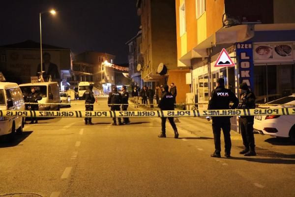 İstanbul'da kanlı gece: Cadde ortasında vuruldu! - Resim: 4