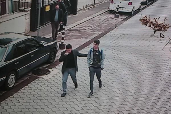 Denizli'de 8. sınıf öğrencisi ailesiyle okul basıp terör estirdi - Resim: 4