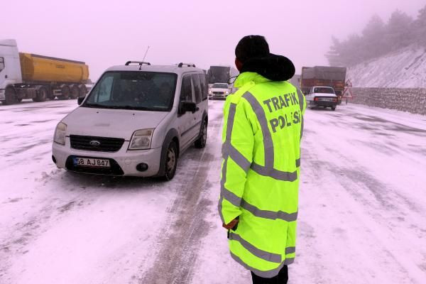 Bir anda her yer bembeyaz oldu! Yazı beklerken kış geldi - Resim: 2