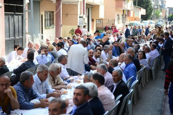 Adana'da aşiret yemeğinde 400 kilo et tüketildi - Resim: 1