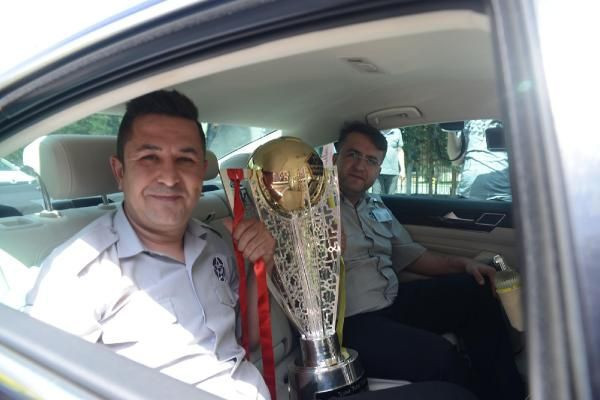 Şampiyonluk kupası İstanbul'a uğurlandı - Resim: 2
