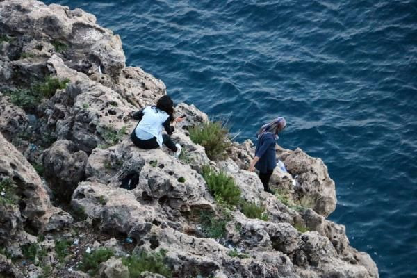 Liseli kızı intihardan polis vazgeçirdi! Yapma diye yalvardılar - Resim: 1