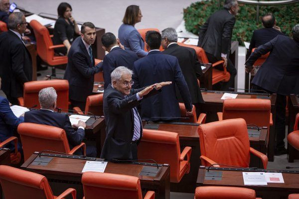 'CHP demek çöp, çamur, çukur demek' diyen AK Partili vekile uyarı cezası - Resim: 2