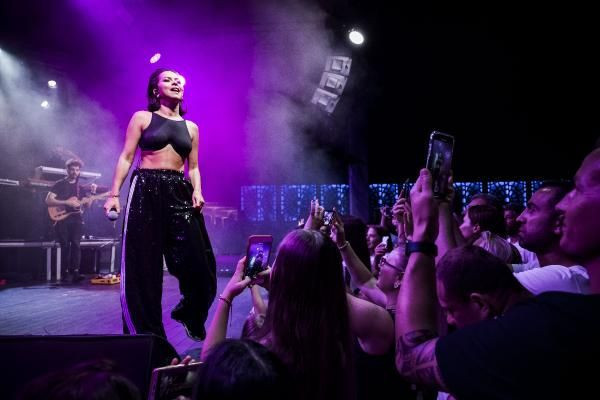 Inna Antalya'da sahne aldı Türkiye için ikinci evim dedi - Resim: 1