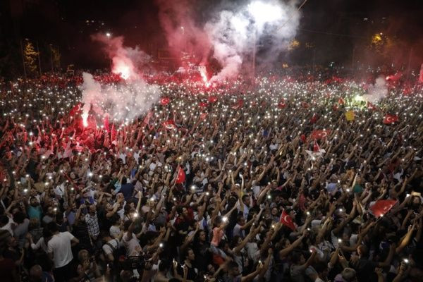 Yabancı basın İmamoğlu'nu yazdı! New York Times 'fırça' diye verdi - Resim: 3