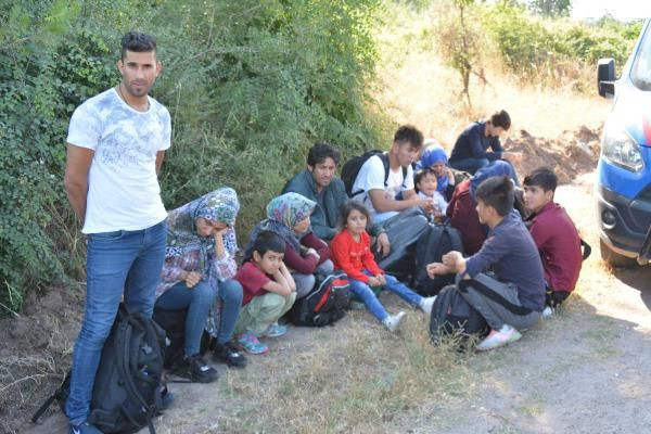 Çanakkale'de 45 kaçak göçmen yakalandı - Resim: 1