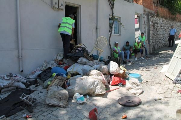 Mahalle sakinleri şikayet etti! Temizlik işleri ekipleri manzara karşısında hayrete düştü - Resim: 3