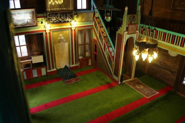 Rize'de 500 yıllık çivisiz cami! Temizleyen cennete gider diyorlar - Resim: 1