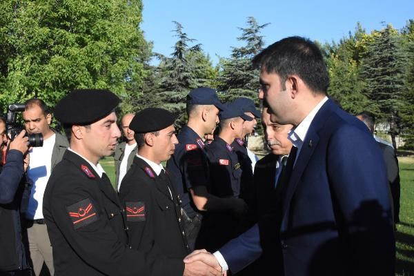 Bakan Murat Kurum askerlerle bayram kahvaltısı yaptı - Resim: 3