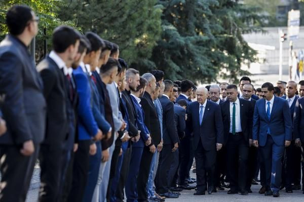 Devlet Bahçeli Türkeş'in kabrini ziyaret etti - Resim: 3