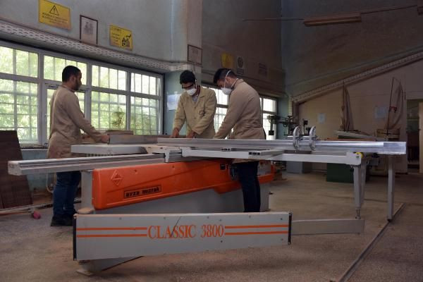 Bu lisede 12 ay dur durak yok! Tam 1 milyon cirosu var - Resim: 1