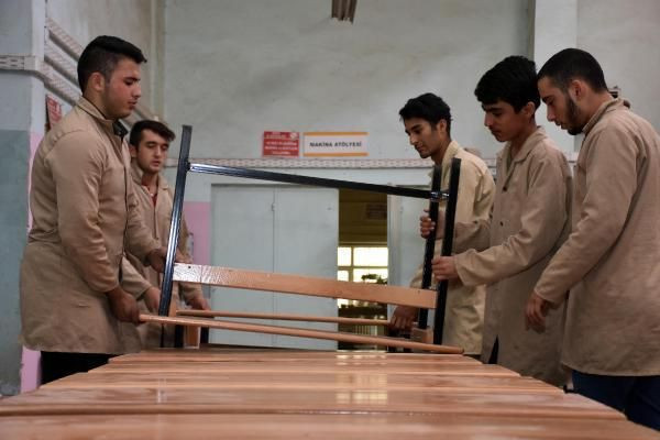 Bu lisede 12 ay dur durak yok! Tam 1 milyon cirosu var - Resim: 3