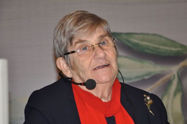 Canan Karatay'dan ezber bozan tavsiye: Kurtlu elma yiyin - Resim: 1