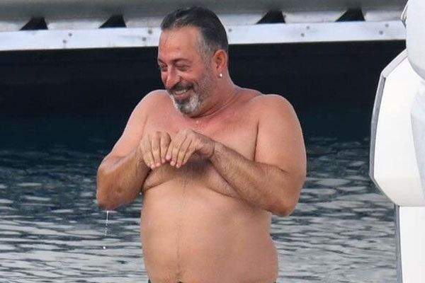 Cem Yılmaz göbekli Defne Samyeli fit! Tatil fotoğrafları dillerde - Resim: 4