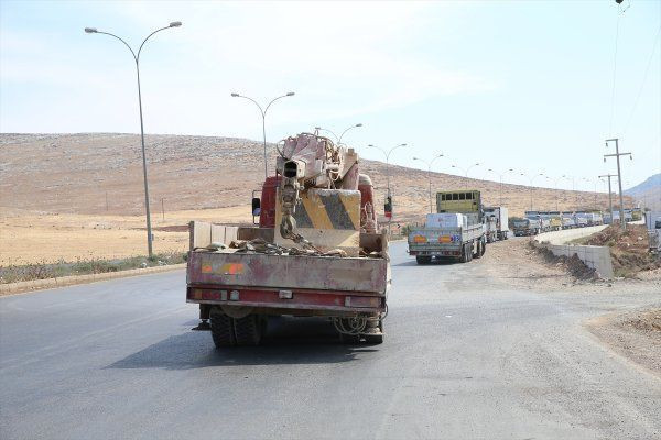 Suriye sınır hattımız güçleniyor! 9 tonluk beton mevziler ulaştı - Resim: 2