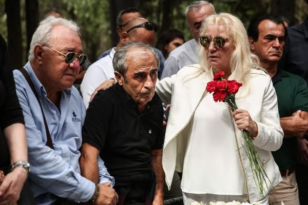 Tarık Akan ölümünün 3. yılında anıldı - Resim: 3