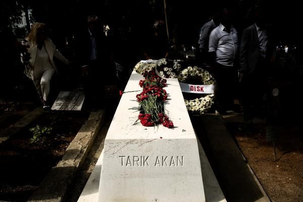 Tarık Akan ölümünün 3. yılında anıldı - Resim: 4