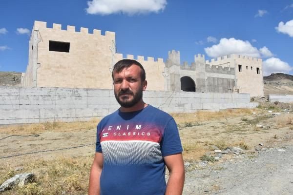 Sıra dışı yapıyı gören 'kale' sanıyor ne olduğunu öğrenen şaşırıyor! - Resim: 3