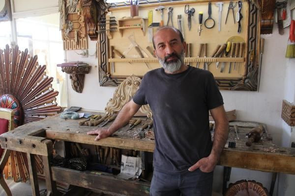 Bir santimetre karesine 3 saat uğraşıyor! 41 yıldır ağaçlardan eşya yapıyor - Resim: 4